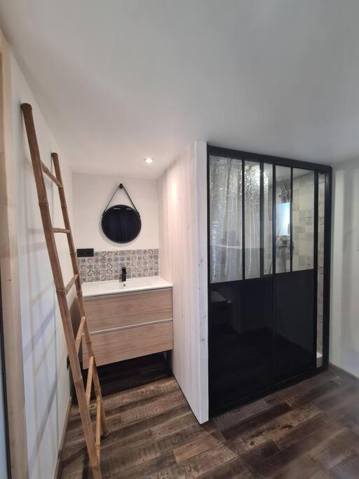 De 35 M2 Apartment